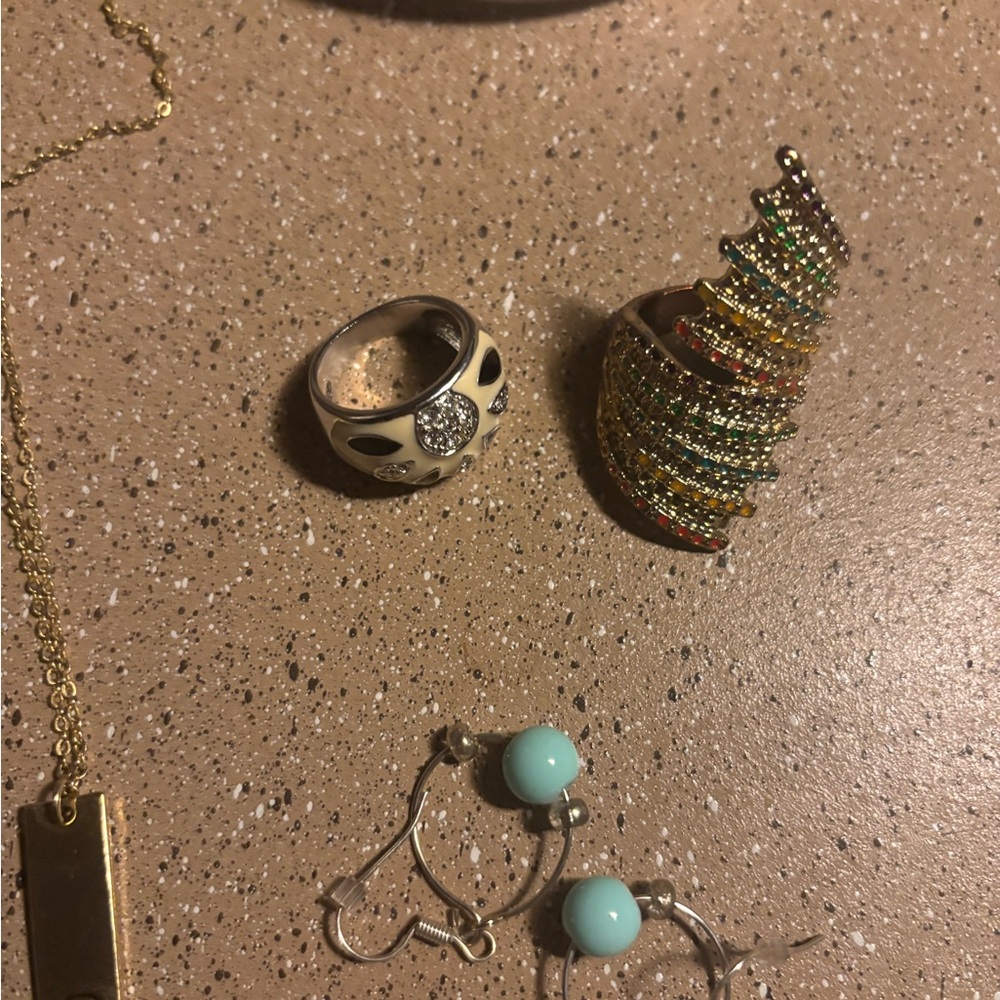 Jewelry Bundle - Picture 5 of 7